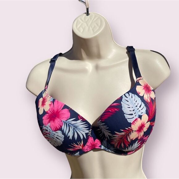 Victoria's Secret PINK Wear Everywhere Bra Size 34D - Picture 3 of 3